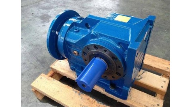 恒信機(jī)械告訴您齒輪減速機(jī)磨損問(wèn)題如何解決？